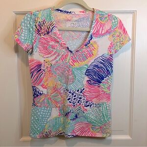 Lilly Pulitzer Michele Roar Of The Seas V-Neck Seashell Short Sleeve Top Size XS